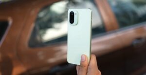 OnePlus 15R भारत में लॉन्च: 8,300mAh की विशाल बैटरी और Snapdragon 8 Gen 5 के साथ गेमिंग की दुनिया में तहलका